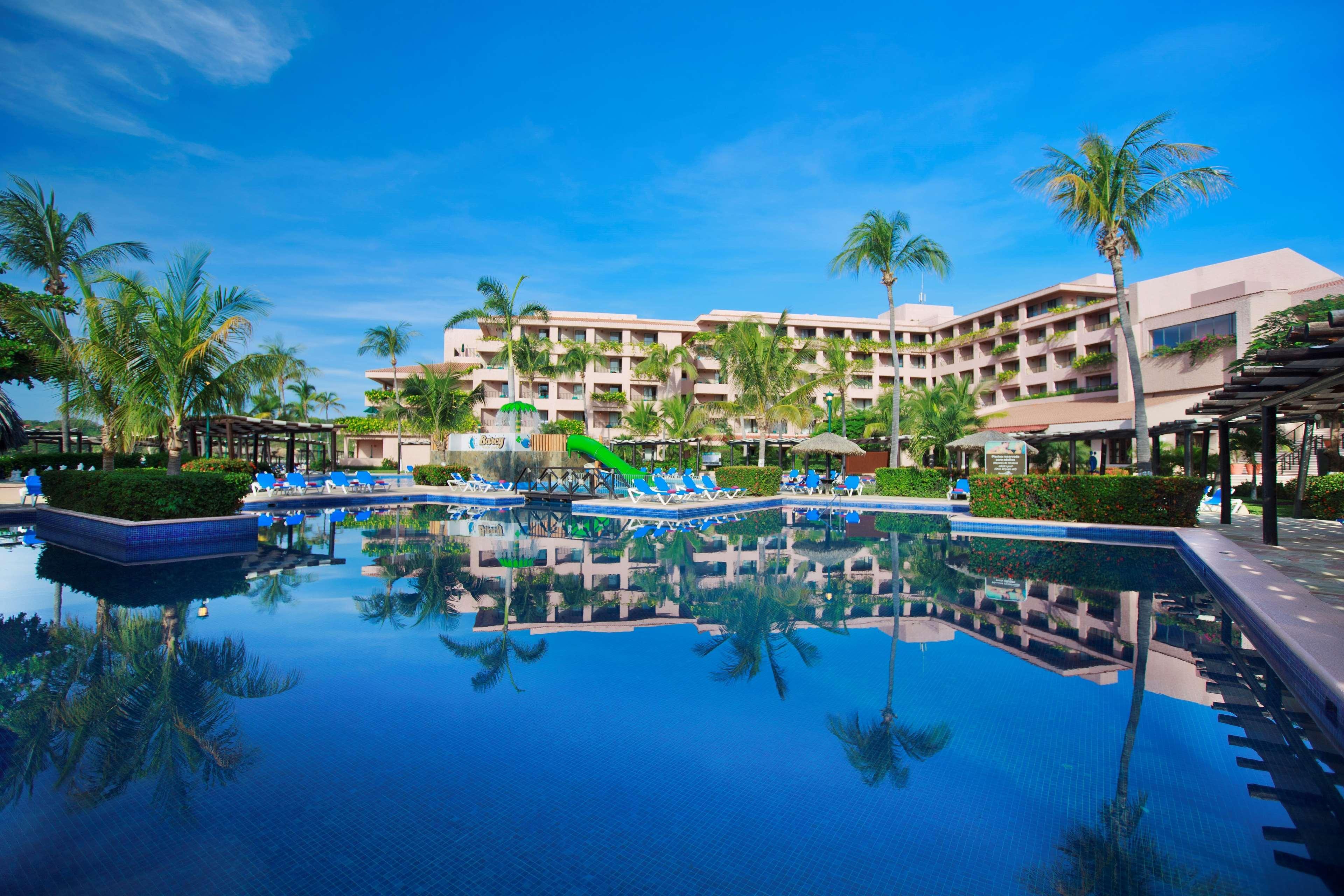 Barcelo Huatulco Hotel Tangolunda Exterior photo