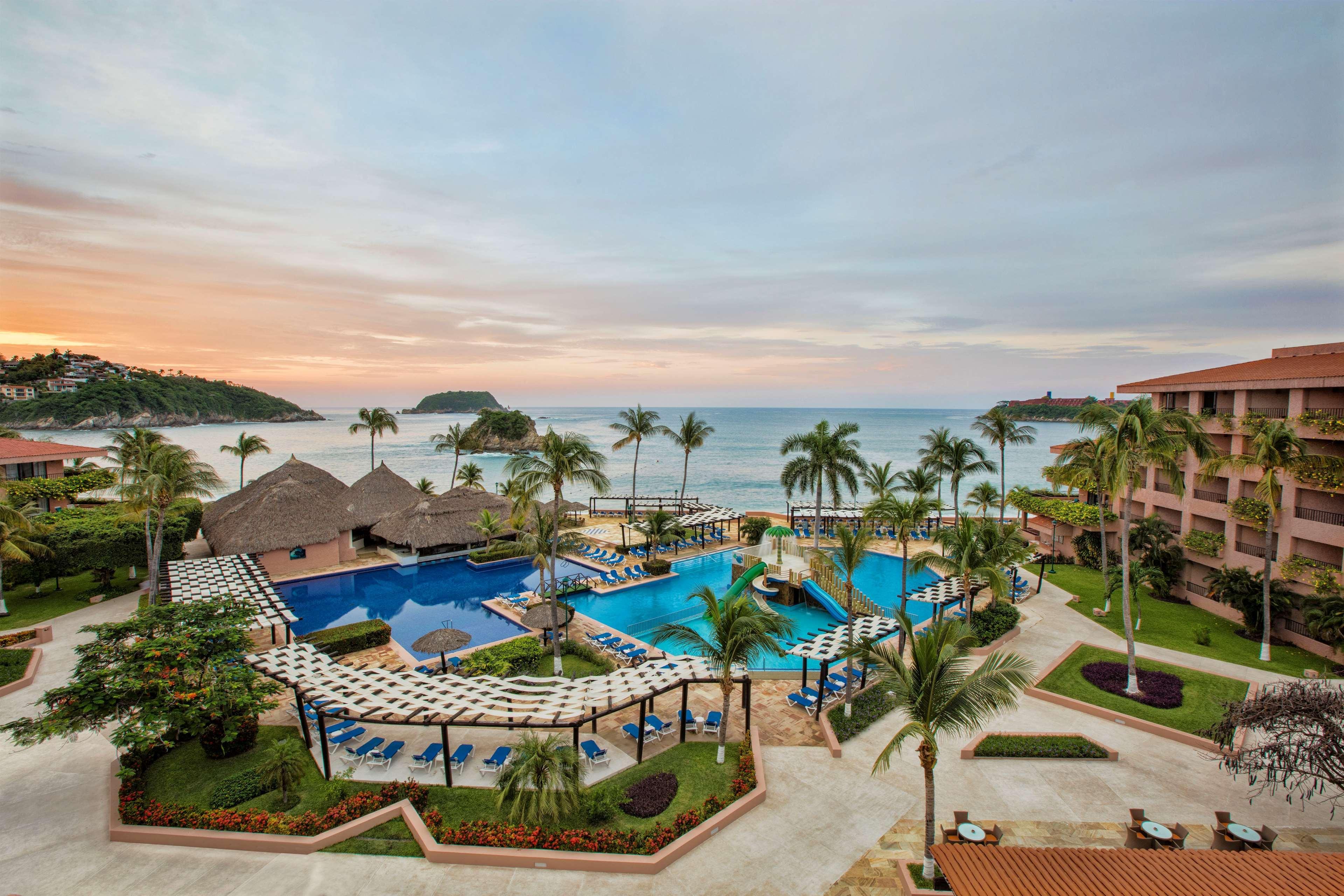 Barcelo Huatulco Hotel Tangolunda Exterior photo